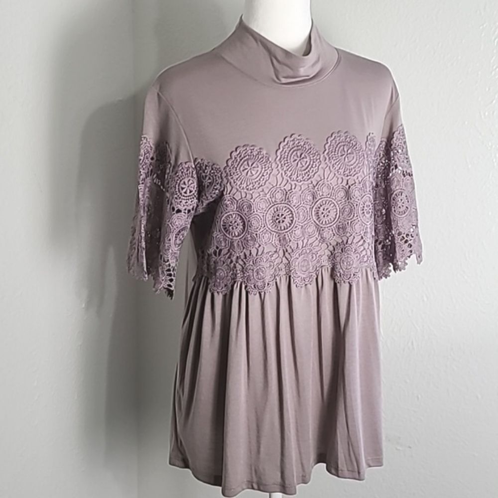 Shannon Ford NY Light Purple Loose Turtleneck Top, Purple Embroidery, Size Large - Picture 2 of 10